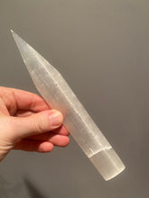 Load image into Gallery viewer, Selenite Stick Plate